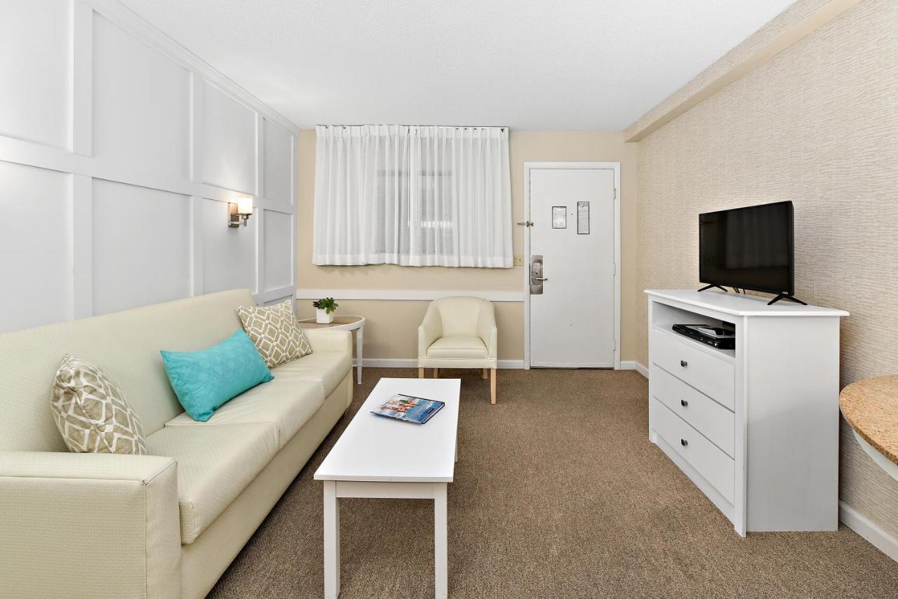 Brighton Suites Hotel リホーボス・ビーチ エクステリア 写真