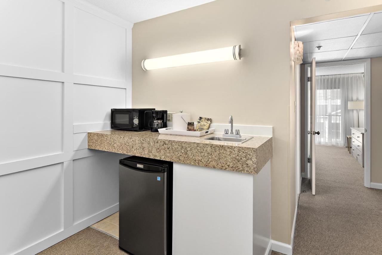 Brighton Suites Hotel リホーボス・ビーチ エクステリア 写真