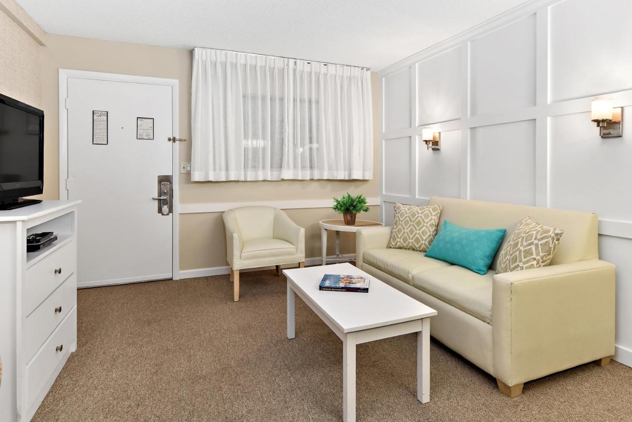 Brighton Suites Hotel リホーボス・ビーチ エクステリア 写真